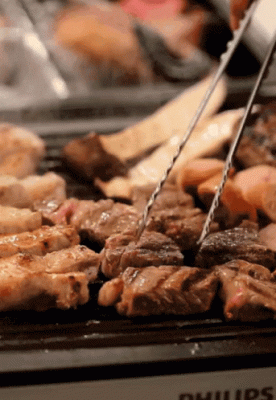 GIF carne su barbecue