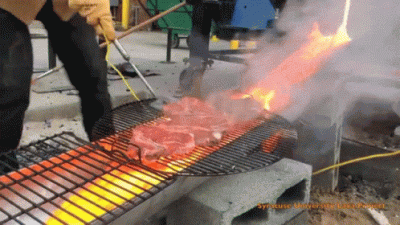 GIF carne su barbecue