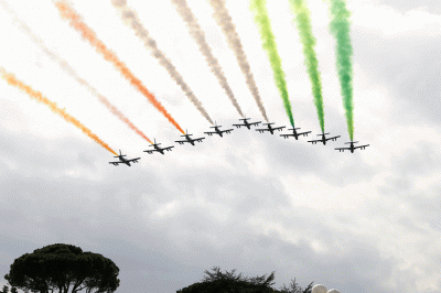 GIF frecce tricolori aerei